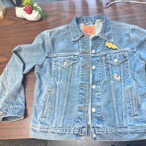 listing-status-banner